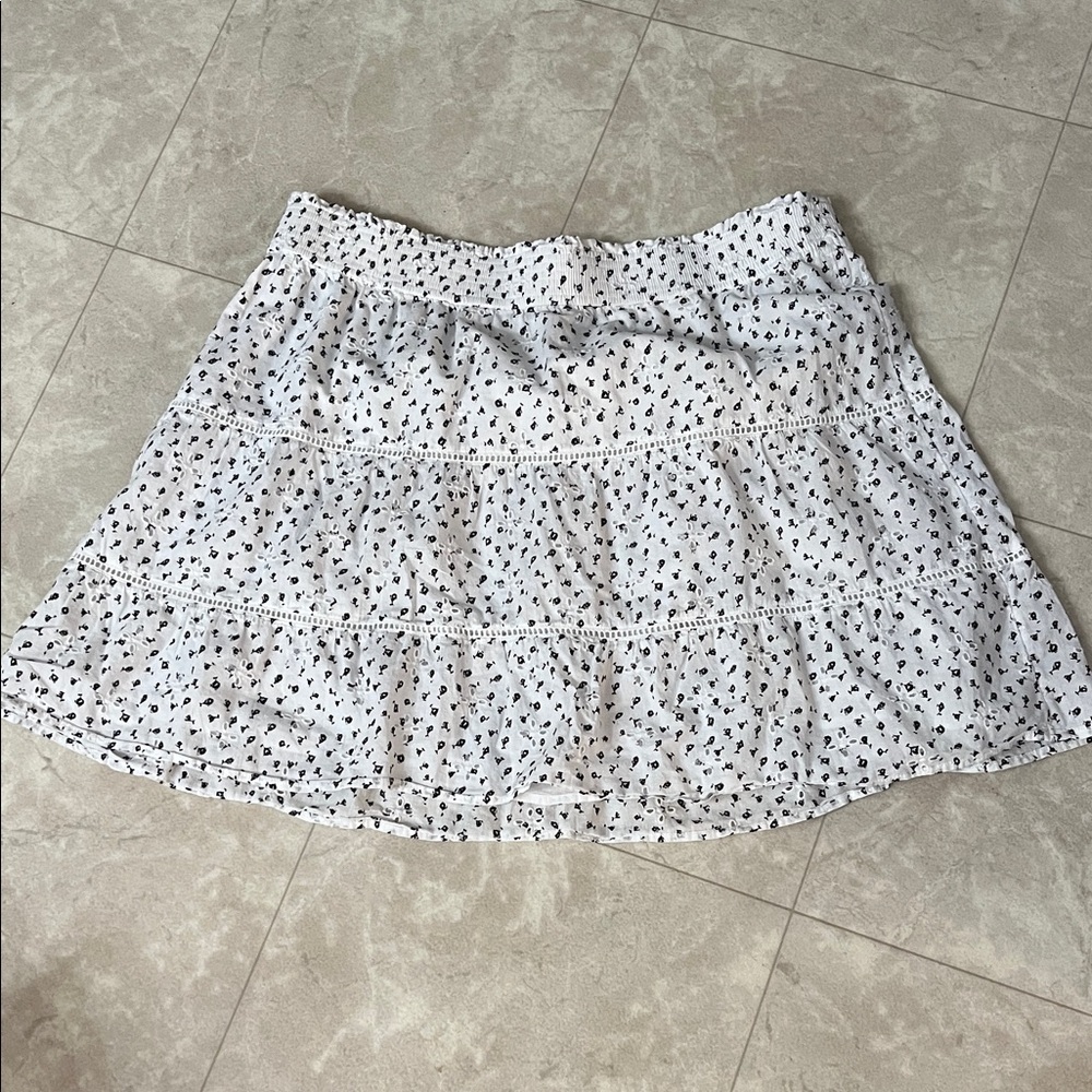 LOFT White and Black Mini Skirt XL